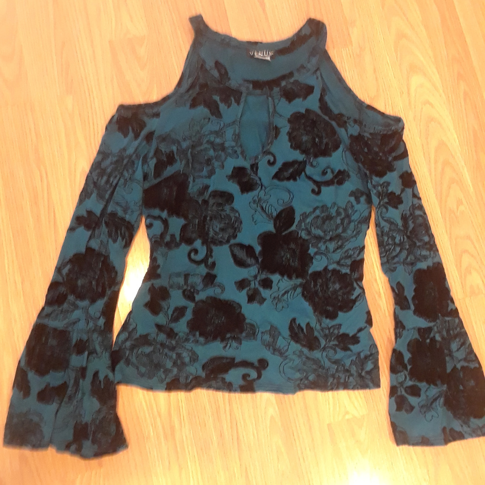 Chic Sexy Comfortable Cold Shoulder VELVET TOP